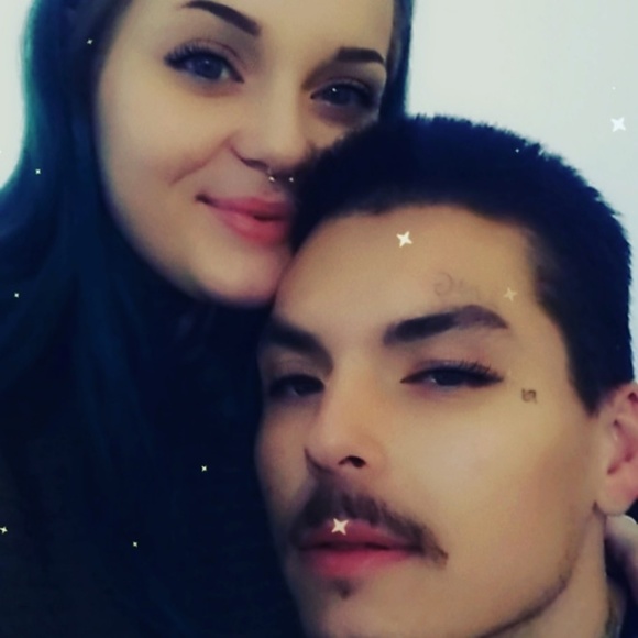 Meet your Posher, Abigail - Picture 1 of 1